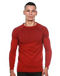 roter Pullover mit einem Rundhalsausschnitt von CE&CE