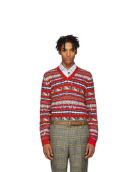 roter Pullover mit einem V-Ausschnitt mit Norwegermuster von Gucci