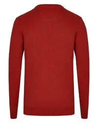 roter Pullover mit einem V-Ausschnitt von Daniel Hechter
