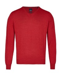 roter Pullover mit einem V-Ausschnitt von Daniel Hechter