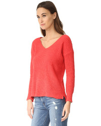 roter Pullover mit einem V-Ausschnitt von BB Dakota