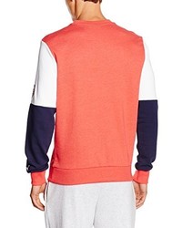 roter Pullover von Puma