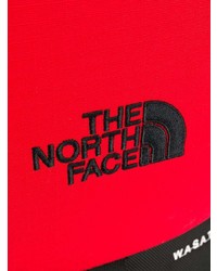 roter Rucksack von The North Face