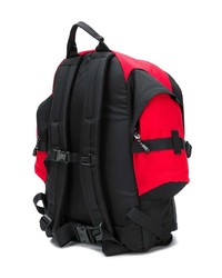 roter Rucksack von The North Face