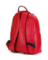 roter Rucksack von MCM