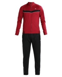 roter Trainingsanzug von Champion