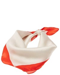 roter und weißer Schal