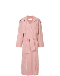 roter vertikal gestreifter Trenchcoat