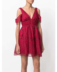 rotes ausgestelltes Kleid aus Spitze von Self-Portrait