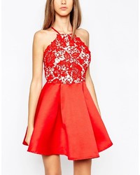 rotes ausgestelltes Kleid aus Spitze von Missguided