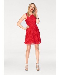rotes ausgestelltes Kleid aus Spitze von Vero Moda