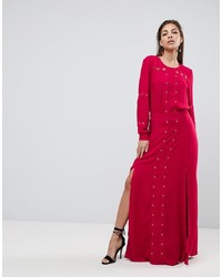 rotes Ballkleid mit Lochstickerei