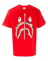rotes bedrucktes T-Shirt mit einem Rundhalsausschnitt von A Bathing Ape