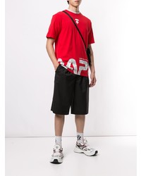 rotes bedrucktes T-Shirt mit einem Rundhalsausschnitt von AAPE BY A BATHING APE