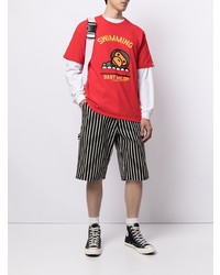 rotes bedrucktes T-Shirt mit einem Rundhalsausschnitt von A Bathing Ape