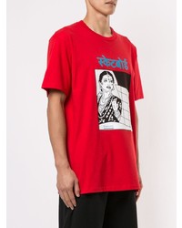 rotes bedrucktes T-Shirt mit einem Rundhalsausschnitt von Supreme