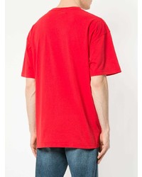 rotes bedrucktes T-Shirt mit einem Rundhalsausschnitt von Vetements