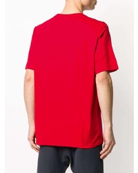 rotes bedrucktes T-Shirt mit einem Rundhalsausschnitt von Fila