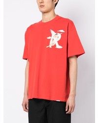 rotes bedrucktes T-Shirt mit einem Rundhalsausschnitt von Represent