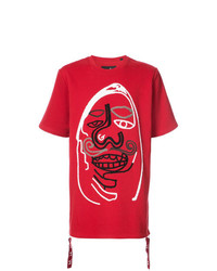 rotes bedrucktes T-Shirt mit einem Rundhalsausschnitt von Haculla