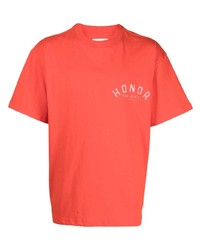 rotes bedrucktes T-Shirt mit einem Rundhalsausschnitt von HONOR THE GIFT