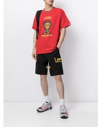 rotes bedrucktes T-Shirt mit einem Rundhalsausschnitt von A Bathing Ape