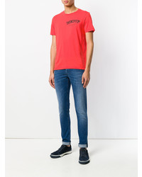 rotes bedrucktes T-Shirt mit einem Rundhalsausschnitt von Dondup