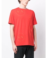 rotes bedrucktes T-Shirt mit einem Rundhalsausschnitt von Armani Exchange