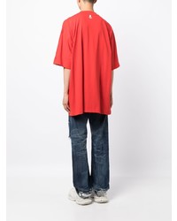 rotes bedrucktes T-Shirt mit einem Rundhalsausschnitt von Vetements