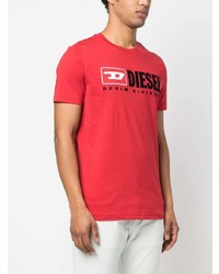 rotes bedrucktes T-Shirt mit einem Rundhalsausschnitt von Diesel