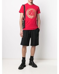 rotes bedrucktes T-Shirt mit einem Rundhalsausschnitt von VERSACE JEANS COUTURE