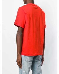 rotes bedrucktes T-Shirt mit einem Rundhalsausschnitt von Calvin Klein Jeans