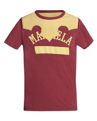 rotes bedrucktes T-Shirt mit einem Rundhalsausschnitt von Maison Margiela