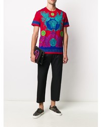 rotes bedrucktes T-Shirt mit einem Rundhalsausschnitt von Versace