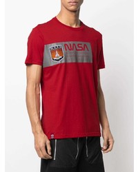 rotes bedrucktes T-Shirt mit einem Rundhalsausschnitt von Alpha Industries