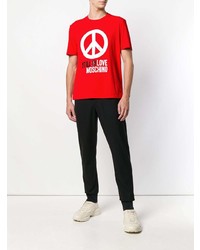 rotes bedrucktes T-Shirt mit einem Rundhalsausschnitt von Love Moschino