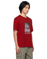 rotes bedrucktes T-Shirt mit einem Rundhalsausschnitt von Rassvet