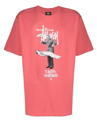 rotes bedrucktes T-Shirt mit einem Rundhalsausschnitt von Stussy