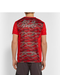 rotes bedrucktes T-Shirt mit einem Rundhalsausschnitt von Nike