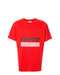 rotes bedrucktes T-Shirt mit einem Rundhalsausschnitt von Yoshiokubo