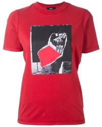 rotes bedrucktes T-shirt von Yang Li