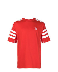 rotes besticktes T-Shirt mit einem Rundhalsausschnitt von adidas