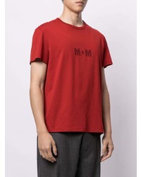 rotes besticktes T-Shirt mit einem Rundhalsausschnitt von Maison Margiela