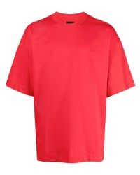 rotes besticktes T-Shirt mit einem Rundhalsausschnitt von Juun.J