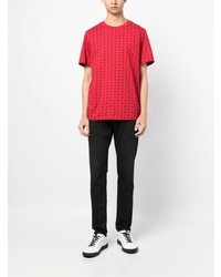 rotes besticktes T-Shirt mit einem Rundhalsausschnitt von MCM