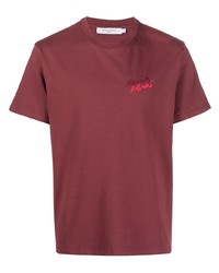 rotes besticktes T-Shirt mit einem Rundhalsausschnitt von MAISON KITSUNÉ