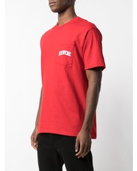 rotes besticktes T-Shirt mit einem Rundhalsausschnitt von Supreme