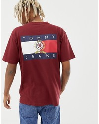 rotes besticktes T-Shirt mit einem Rundhalsausschnitt von Tommy Jeans