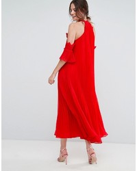 rotes Midikleid mit Falten