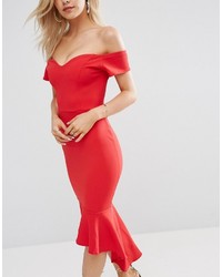 rotes figurbetontes Kleid